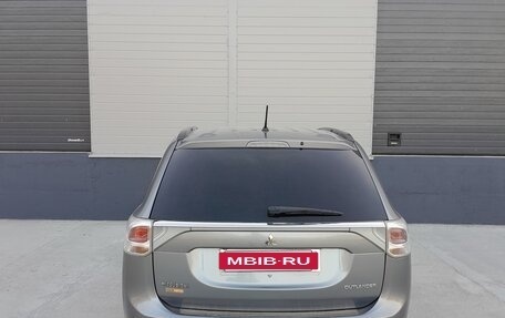Mitsubishi Outlander III рестайлинг 3, 2012 год, 1 350 000 рублей, 6 фотография