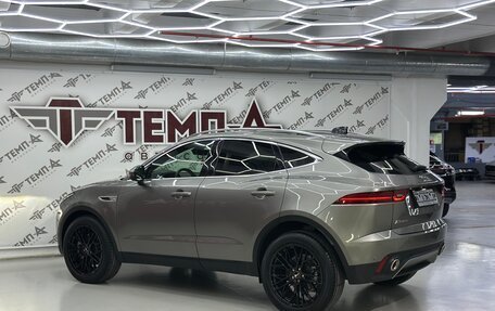 Jaguar E-Pace, 2023 год, 3 500 000 рублей, 18 фотография