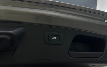 Jaguar E-Pace, 2023 год, 3 500 000 рублей, 25 фотография