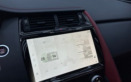 Jaguar E-Pace, 2023 год, 3 500 000 рублей, 38 фотография