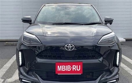 Toyota Yaris Cross, 2022 год, 1 493 000 рублей, 3 фотография
