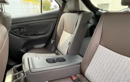 Toyota Yaris Cross, 2022 год, 1 493 000 рублей, 16 фотография