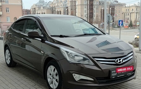 Hyundai Solaris II рестайлинг, 2016 год, 700 000 рублей, 3 фотография
