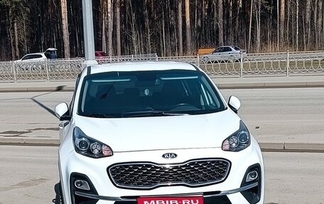KIA Sportage IV рестайлинг, 2020 год, 2 600 000 рублей, 1 фотография