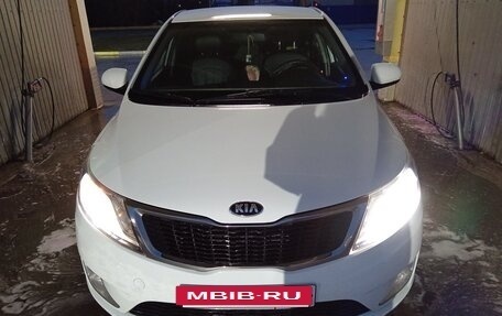KIA Rio III рестайлинг, 2013 год, 650 000 рублей, 2 фотография