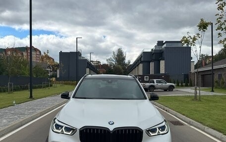 BMW X5, 2021 год, 8 990 000 рублей, 2 фотография