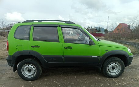Chevrolet Niva I рестайлинг, 2010 год, 465 000 рублей, 6 фотография