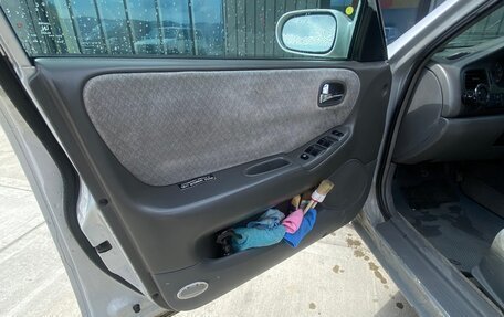 Mazda 626, 2001 год, 300 000 рублей, 6 фотография