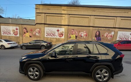 Toyota RAV4, 2019 год, 2 900 000 рублей, 3 фотография