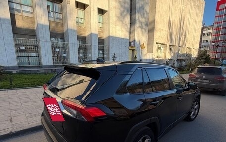 Toyota RAV4, 2019 год, 2 900 000 рублей, 6 фотография