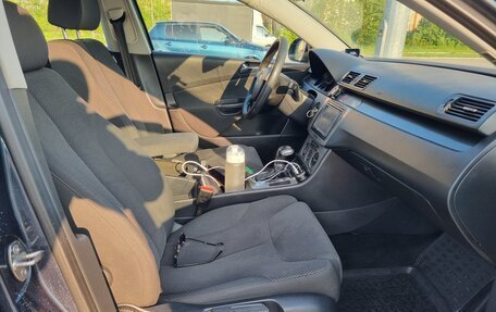 Volkswagen Passat B6, 2005 год, 690 000 рублей, 10 фотография