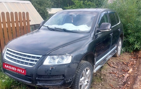 Volkswagen Touareg III, 2003 год, 550 000 рублей, 2 фотография