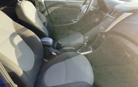 Hyundai Solaris II рестайлинг, 2012 год, 799 000 рублей, 9 фотография