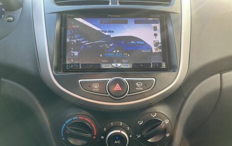 Hyundai Solaris II рестайлинг, 2012 год, 799 000 рублей, 13 фотография