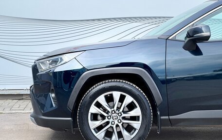 Toyota RAV4, 2020 год, 3 790 000 рублей, 2 фотография