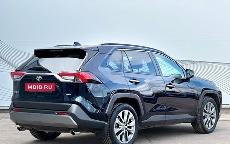 Toyota RAV4, 2020 год, 3 790 000 рублей, 9 фотография