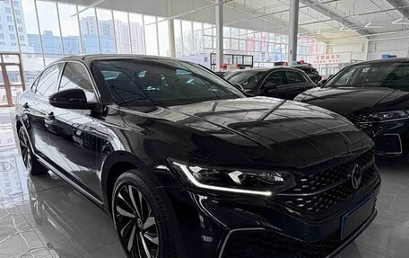 Volkswagen Passat B8 рестайлинг, 2023 год, 2 440 000 рублей, 3 фотография