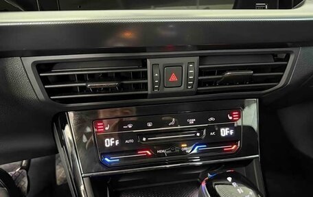 Volkswagen Passat B8 рестайлинг, 2023 год, 2 440 000 рублей, 12 фотография