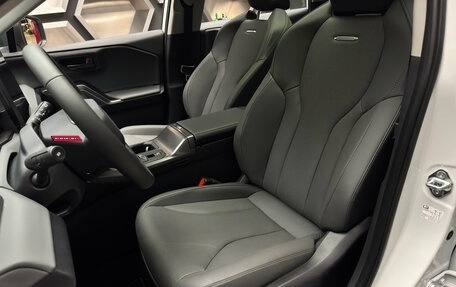 Toyota RAV4, 2026 год, 4 800 000 рублей, 14 фотография