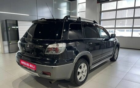 Mitsubishi Outlander III рестайлинг 3, 2005 год, 649 000 рублей, 4 фотография