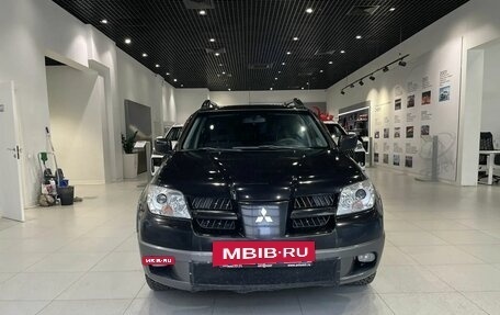 Mitsubishi Outlander III рестайлинг 3, 2005 год, 649 000 рублей, 2 фотография