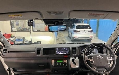 Toyota HiAce H200, 2024 год, 4 900 000 рублей, 10 фотография