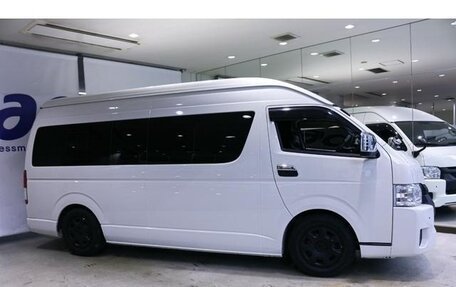 Toyota HiAce H200, 2024 год, 4 800 000 рублей, 4 фотография