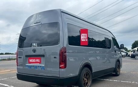 Toyota HiAce H200, 2024 год, 7 200 000 рублей, 3 фотография