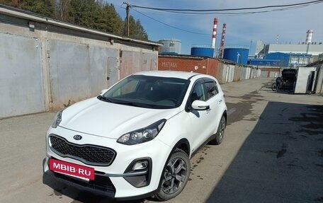 KIA Sportage IV рестайлинг, 2020 год, 2 600 000 рублей, 3 фотография