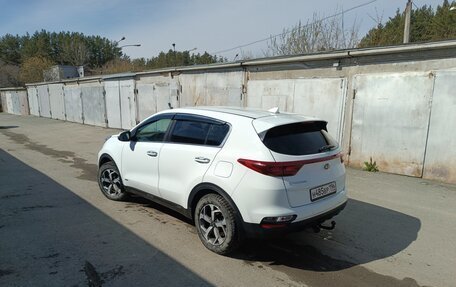 KIA Sportage IV рестайлинг, 2020 год, 2 600 000 рублей, 6 фотография