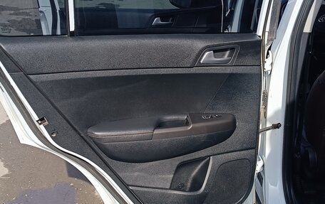 KIA Sportage IV рестайлинг, 2020 год, 2 600 000 рублей, 9 фотография