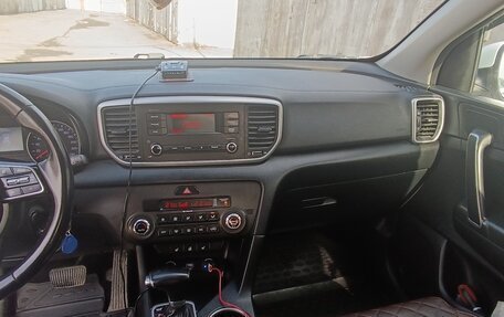 KIA Sportage IV рестайлинг, 2020 год, 2 600 000 рублей, 18 фотография