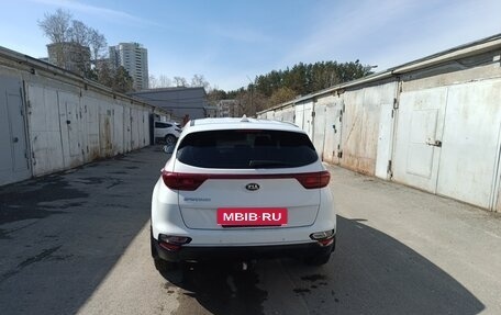 KIA Sportage IV рестайлинг, 2020 год, 2 600 000 рублей, 5 фотография