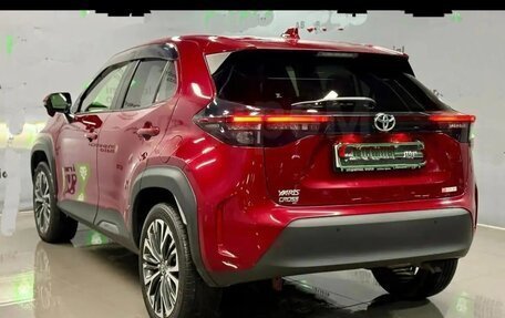 Toyota Yaris Cross, 2021 год, 1 850 000 рублей, 4 фотография