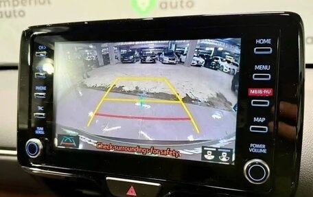 Toyota Yaris Cross, 2021 год, 1 850 000 рублей, 11 фотография