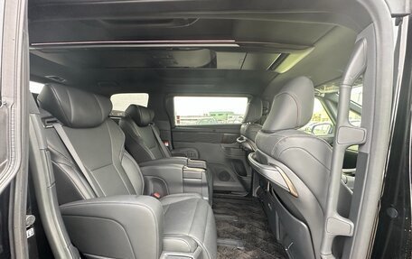 Toyota Alphard, 2024 год, 8 300 000 рублей, 8 фотография