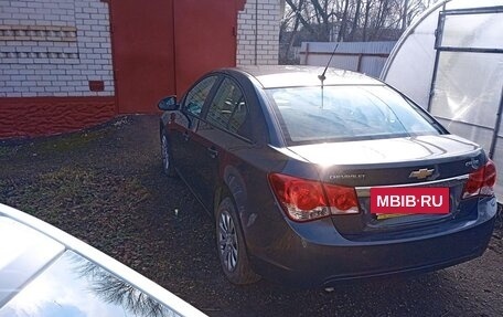 Chevrolet Cruze II, 2011 год, 840 000 рублей, 4 фотография