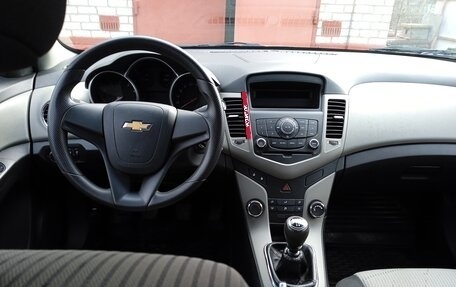 Chevrolet Cruze II, 2011 год, 840 000 рублей, 9 фотография
