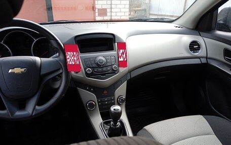 Chevrolet Cruze II, 2011 год, 840 000 рублей, 11 фотография