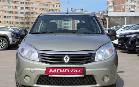 Renault Sandero I, 2014 год, 579 000 рублей, 2 фотография