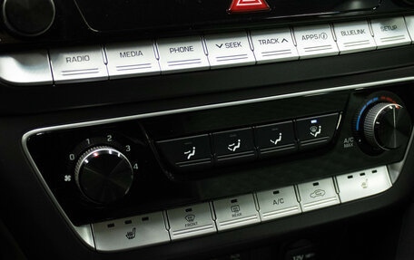 Hyundai Sonata VII, 2017 год, 1 669 000 рублей, 20 фотография