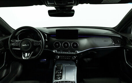 KIA Stinger I, 2023 год, 3 198 900 рублей, 13 фотография