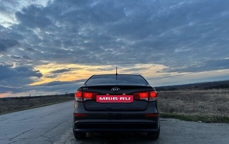 KIA Rio III рестайлинг, 2016 год, 950 000 рублей, 6 фотография