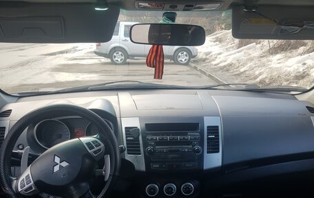 Mitsubishi Outlander III рестайлинг 3, 2007 год, 800 000 рублей, 5 фотография