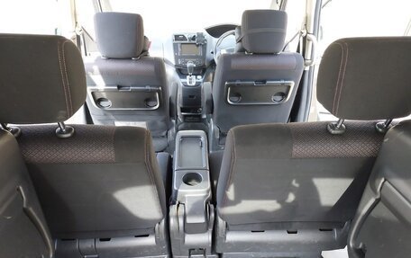 Nissan Serena IV, 2011 год, 1 200 000 рублей, 14 фотография