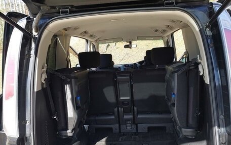 Nissan Serena IV, 2011 год, 1 200 000 рублей, 13 фотография