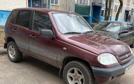 Chevrolet Niva I рестайлинг, 2004 год, 300 000 рублей, 4 фотография