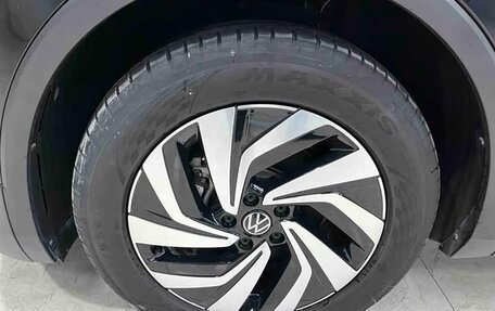 Volkswagen Tiguan II, 2023 год, 2 910 000 рублей, 6 фотография