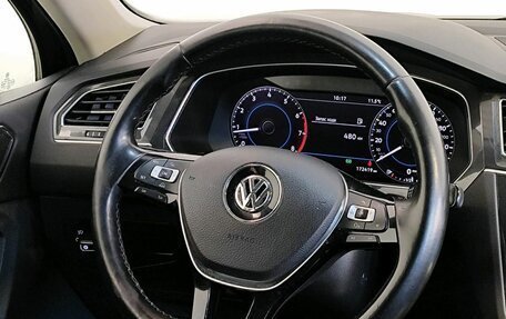 Volkswagen Tiguan II, 2017 год, 2 149 000 рублей, 10 фотография