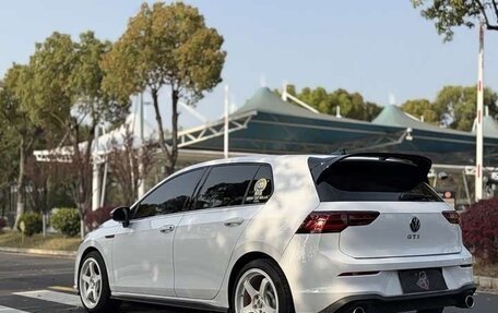 Volkswagen Golf VIII, 2023 год, 3 800 000 рублей, 5 фотография